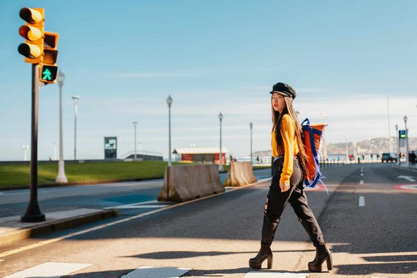 What are the best UK locations for learning about British Renaissance literature through guided tours?